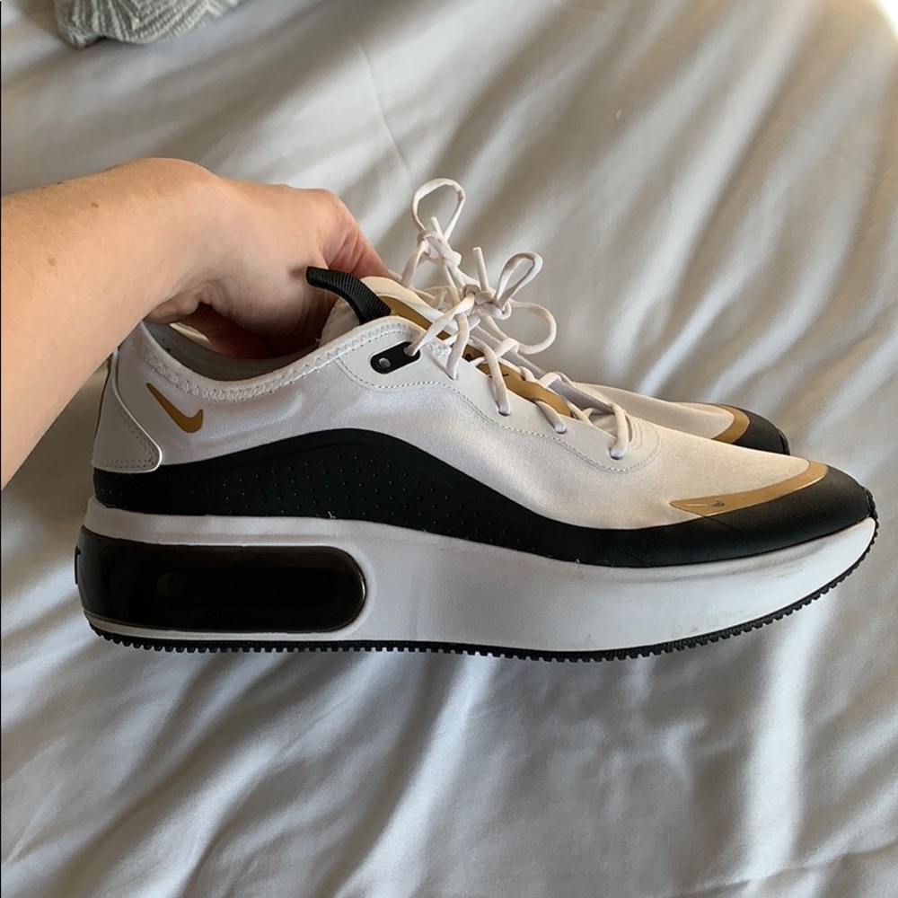 Nike air max’s